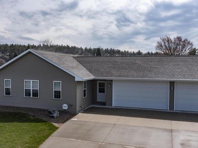 1527 FOXFIRE COURT