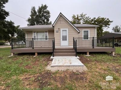 322 S Main St