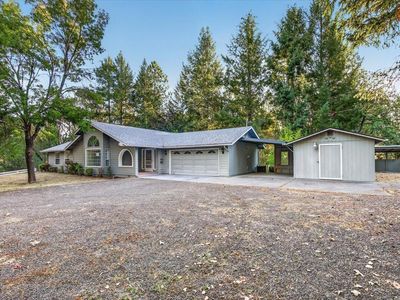 111 Sherwood Ln