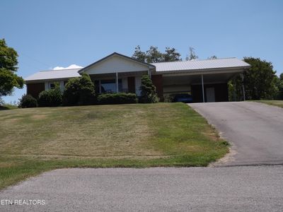 188 White Ave