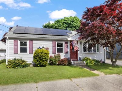 22 Mayfield St