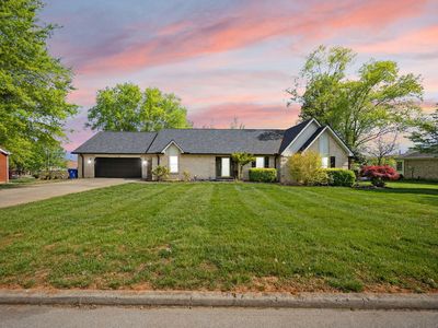 98 Wedgewood Dr