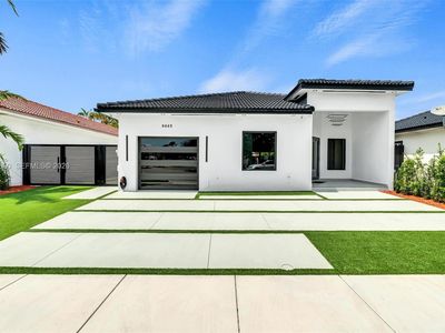 8865 NW 148th Ter