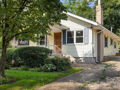 48 Carrier St