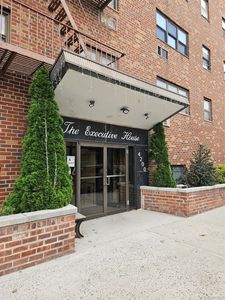 4200 Herkimer Place #7F