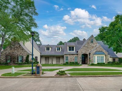 120 Whispering Pines Dr
