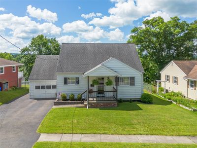Property at 3632 Lorne Dr, Endwell, NY