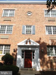 1730 W Abingdon Dr APT 101