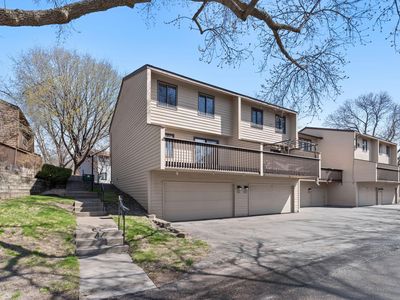 281 W Eagle Lake Dr