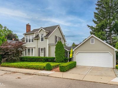 Property at 357 Roosevelt Pl, Grosse Pointe, MI