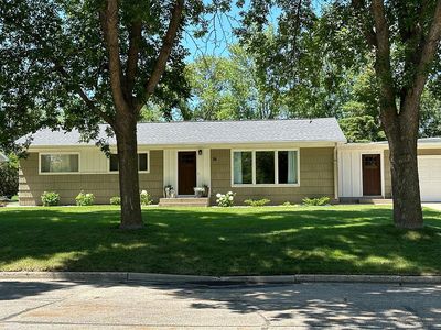 39 Sunset Ln