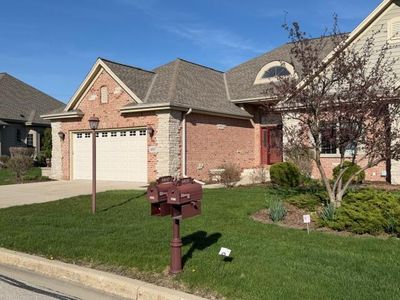 6837 W Greyhawk COURT