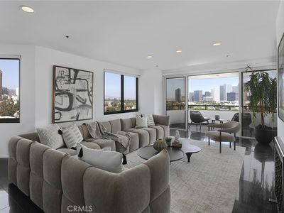 10560 Wilshire Blvd APT 906