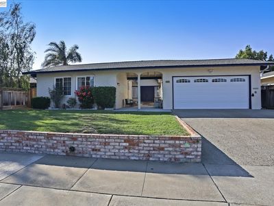 5261 Sussex Pl