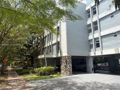 820 Salzedo St APT 405