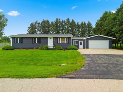 Property at 5564 S Greenland Dr, Rochelle, IL