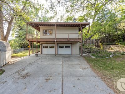 3030 Smokey Ln