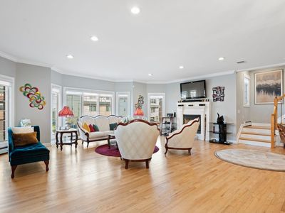 88 Myrtle Ave #B