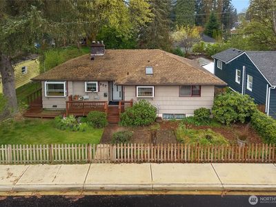 607 6th Avenue SW