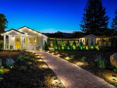 1171 Mountain View Avenue