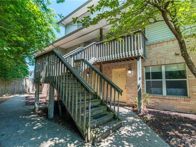 978 Irving Ave Unit 5