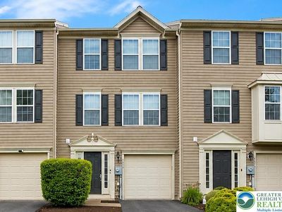 1079 Sparrow Way