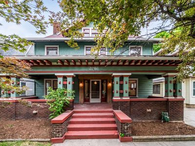 226 E Cassilly St