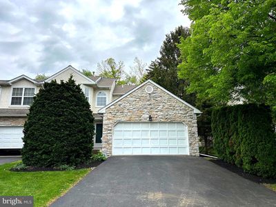 1853 Hood Ln