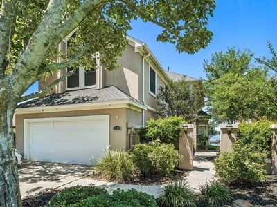 1607 Schooner Point
