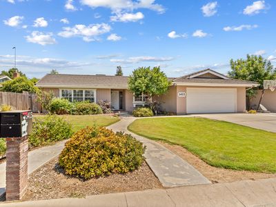 3415 W Cutler Avenue