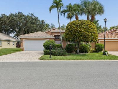 6833 Viale Elizabeth