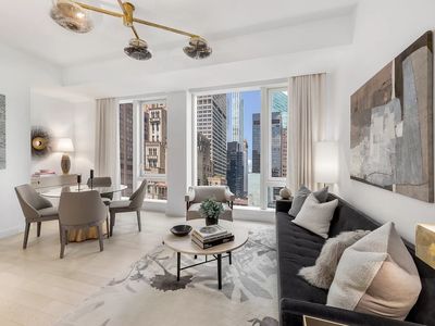 138 E 50th St APT 19A