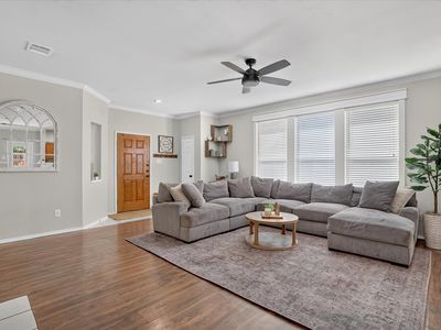8425 Greylock Ct