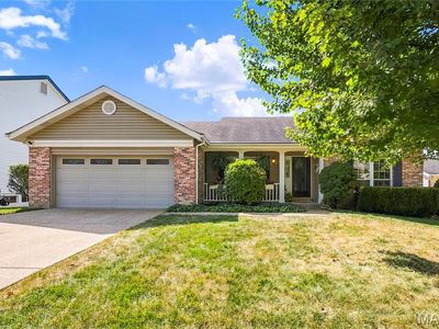 3044 Brentmoor Dr