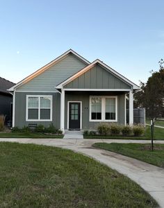 417 E Lexington Ln