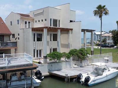 5702 Laguna Cir S APT B