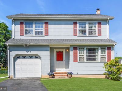 12 Angelique Ct