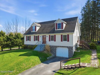 Property at 16 Rockwell Ln, Waymart, PA