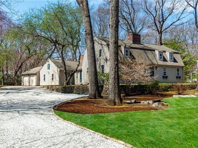 241 Howland Rd