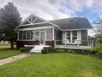 1001 Main St