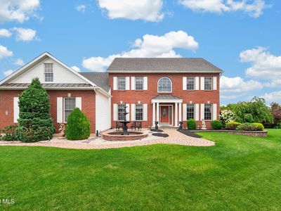 14 Ridgefield Way