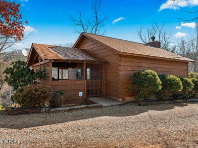 3326 Bear Mountain Ln