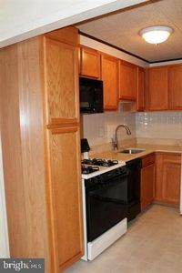 10201 Grosvenor Pl APT 1007