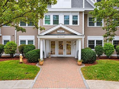 6 Technology Dr APT 133