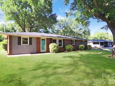 268 Brackett Rd
