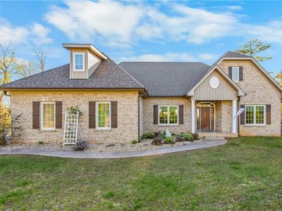 153 Woodridge Dr