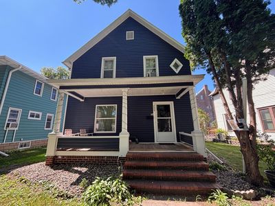 209 N 6th St