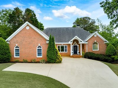 6265 Buckingham Cir