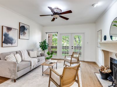 8555 Fair Oaks Xing APT 702