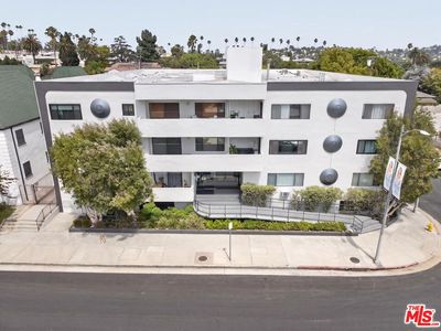 1930 N Vermont Ave APT 204